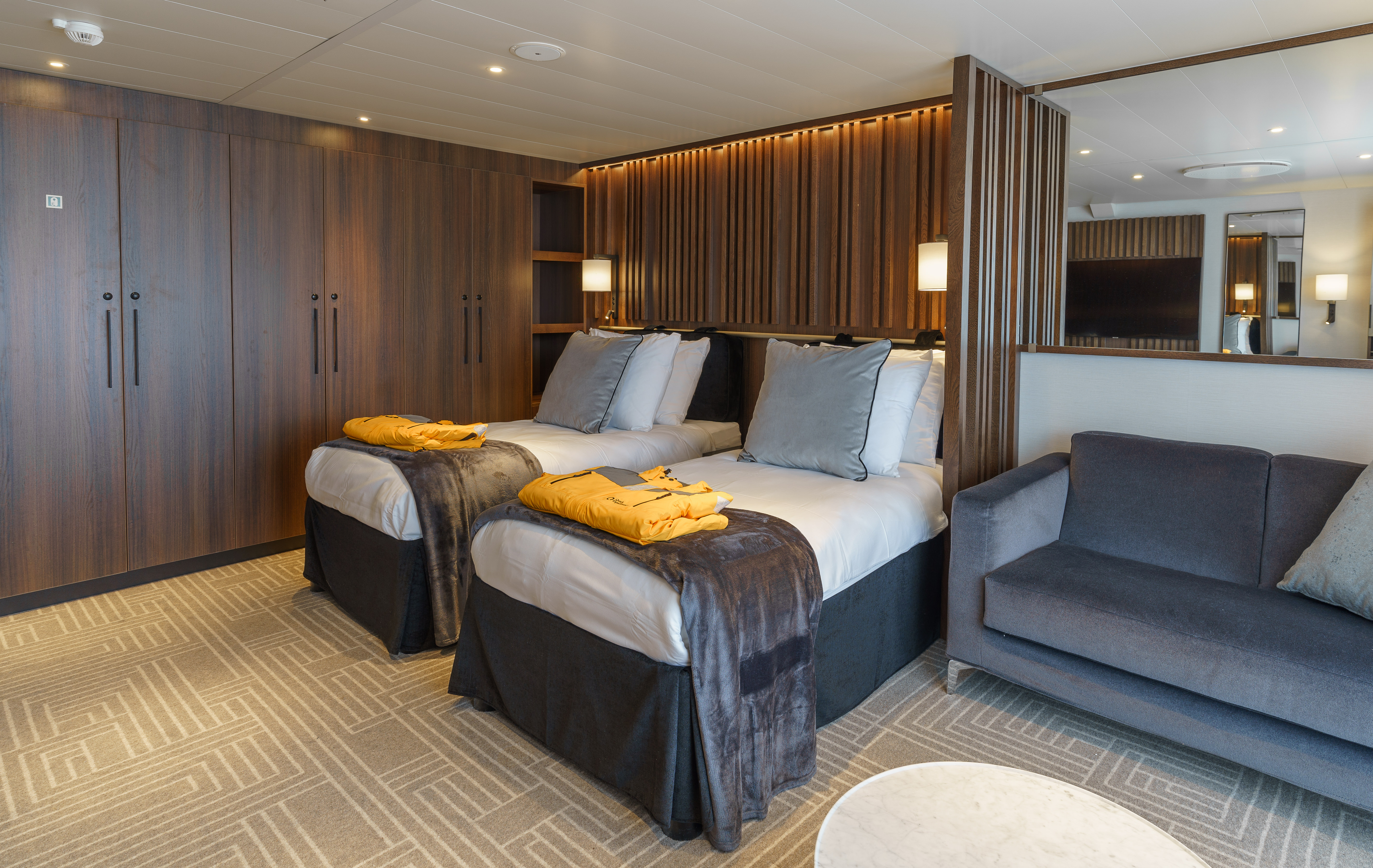 Deluxe Balcony Suite